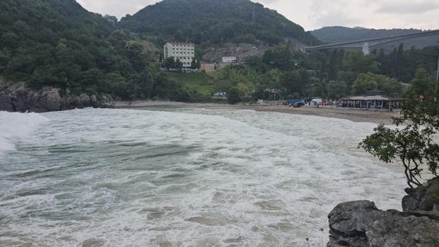 Zonguldak'ta denize girişler yasaklandı
