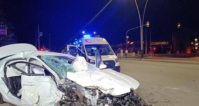Bursa'da otomobil ile cip çarpıştı: 2 ölü, 2 yaralı