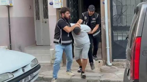 İstanbul ve İzmir'de iki ayrı operasyon: 64 gözaltı kararı