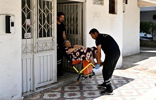 27 bin 330 yolculukla sağlığa erişim