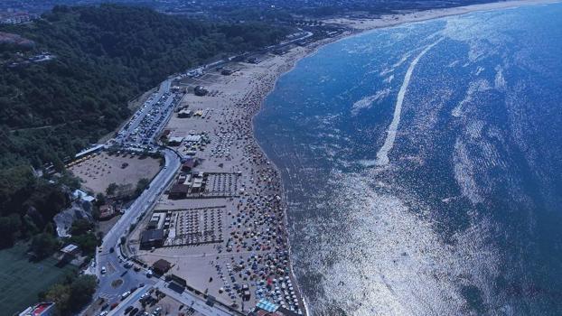 Şile'de plajlar doldu taştı / Havadan görüntüyle