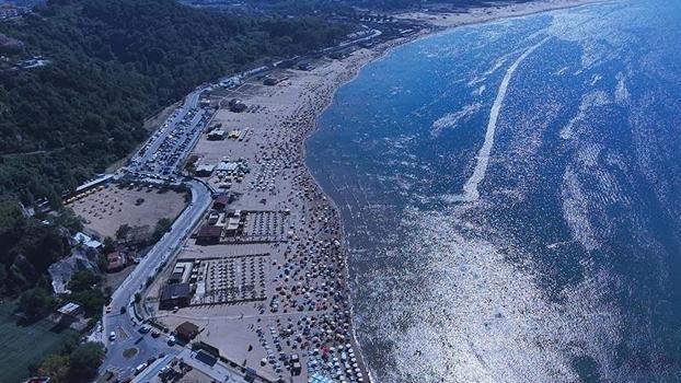Şile'de plajlar doldu taştı