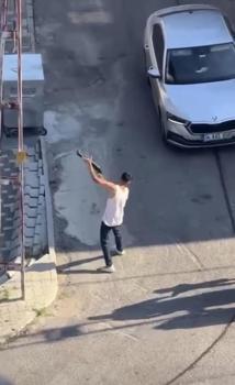 Kartal’da sokakta tüfekle rastgele ateş açtı