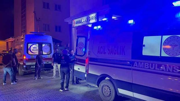 Hakkari'de düğün öncesi damat ve 2 yakını taşlı sopalı kavgada yaralandı