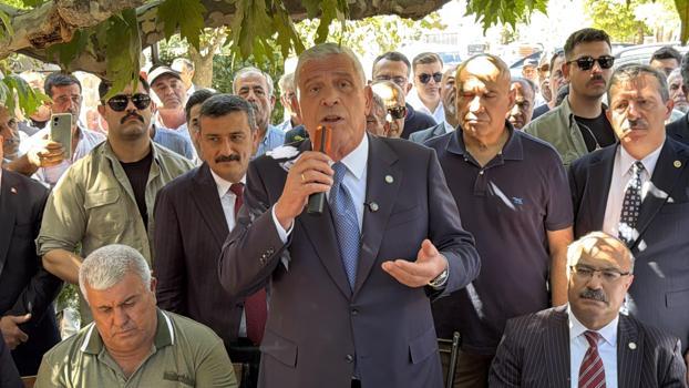 Dervişoğlu Celal Bayar'ın mezarını ziyaret etti (2)