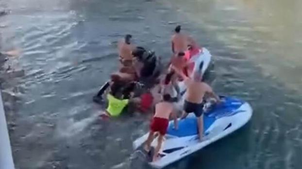 Jetski, köprünün ayağına çarptı: 1 ölü, 1 yaralı