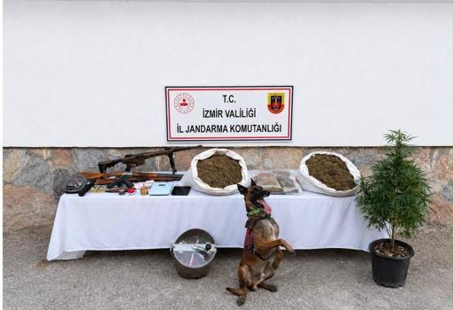 İzmir'de uyuşturucu operasyonu: 7 gözaltı