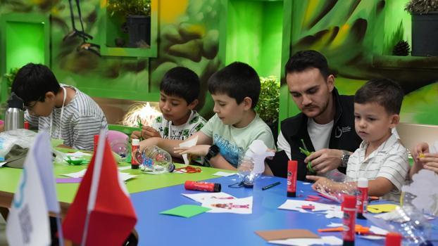 Çevre Bilim Akademisi'nde atıklar tasarıma, merak keşfe dönüştü
