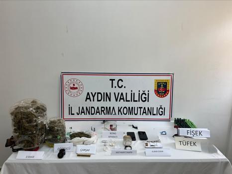 Kuşadası'ndaki uyuşturucu operasyonda, 4 tutuklama