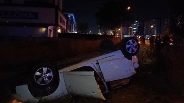 Bursa'da otomobil araziye savrulup takla attı: 5 yaralı