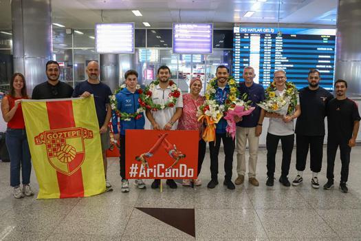 Göztepe milli cimnastikçilerini karşıladı