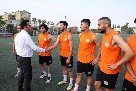 Başkan Vekili Beşikçi’den, yeni sezon öncesi Akdeniz Belediye Spor’a ziyaret