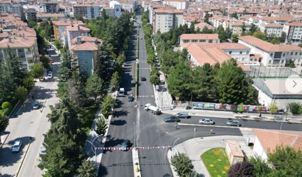 Asfalt çalışması bitti, Gazi Caddesi trafiğe açıldı