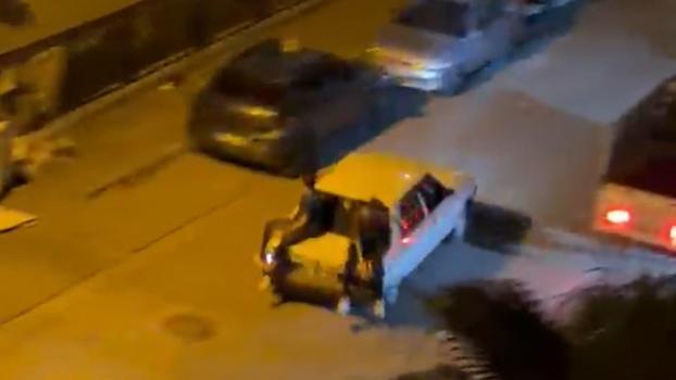 Şanlıurfa’da bagajda yolculuk yapan genç son anda ezilmekten kurtuldu