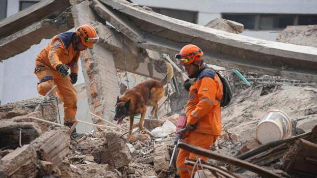 Kolombiya'da 7.4 büyüklüğündeki depremde hayatını kaybedenlerin sayısı 331'e yükseldi