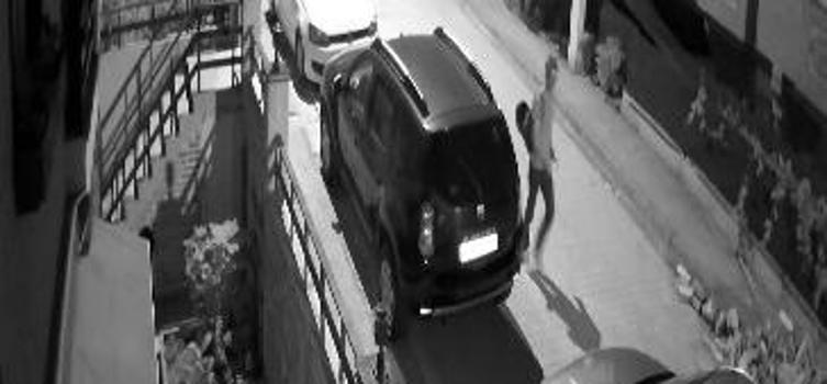 Avcılar’da skuter hırsızlığı kamerada