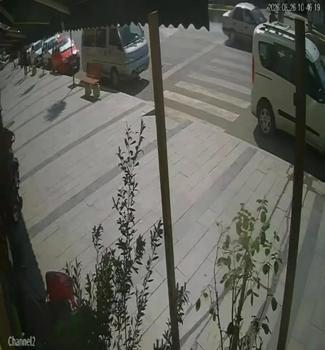 Yaya geçidinde otomobilin çarptığı kişi yaralandı (2)