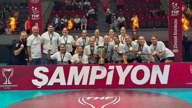 THF Cumhurbaşkanlığı Kupası kadınlar şampiyonu Armada Praxis Yalıkavak oldu