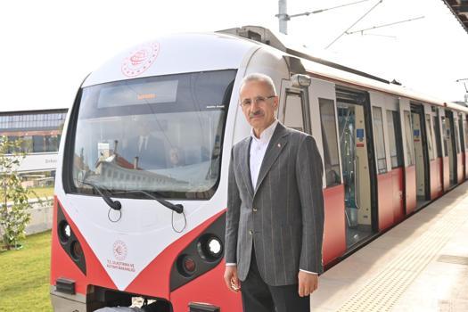 Bakan Uraloğlu: 30 Ağustos'ta bakanlığa bağlı kent içi raylı sistemler ücretsiz olacak