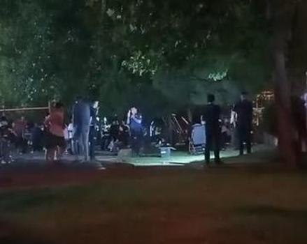 Sultangazi’de bebeğiyle parka çıkan kadın pusette silah buldu