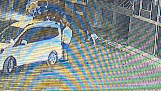 Bursa'da 1 kişinin yaralandığı silahlı kavgada kamerada