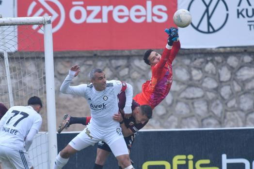 Altay'da Murat Ulaç takımla çalışıyor