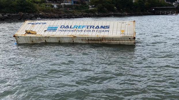 Ordu'da kıyıya vuran konteynerde inceleme