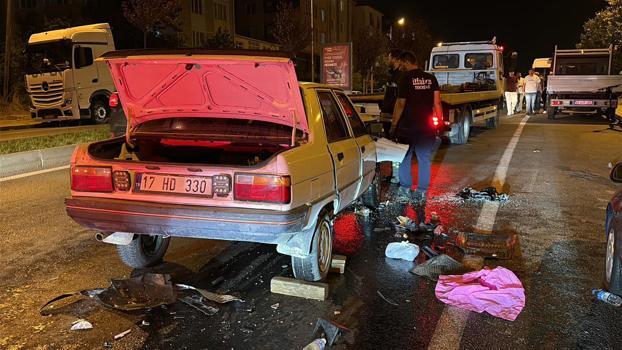 Minibüse çarpan otomobilin sürücüsü yaralandı