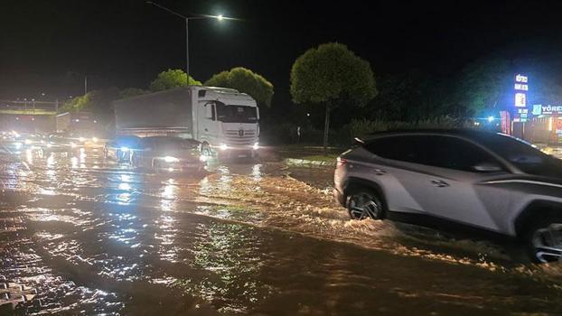Ordu'da sağanak yağış; ulaşımı aksattı