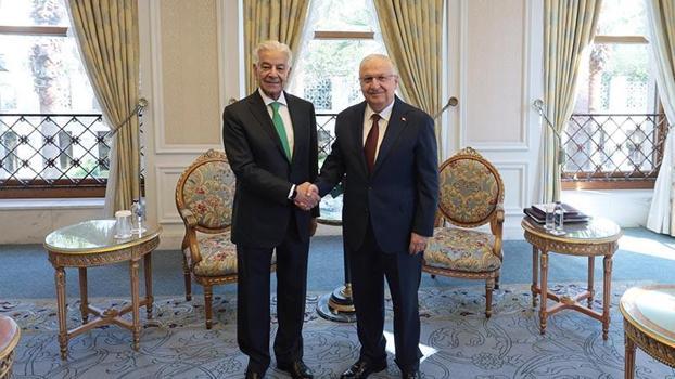 Bakan Güler, Pakistan Savunma Bakanı Khawaja Muhammad Asif ile görüştü