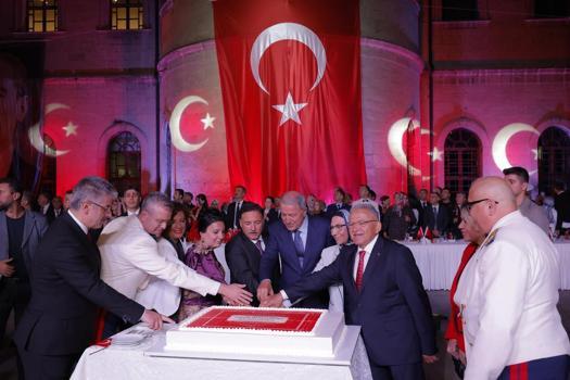 Başkan Büyükkılıç, 30 Ağustos Zafer Bayramı resepsiyonuna katıldı