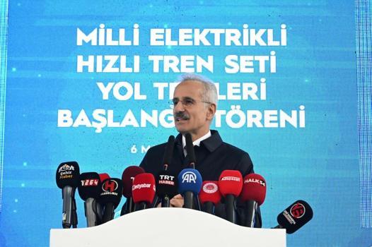 Bakan Uraloğlu: Milli elektrikli hızlı trenimiz saatte 250 kilometre hıza ulaştı