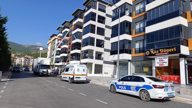 3'üncü kattan düşen 3 yaşındaki çocuk ağır yaralandı