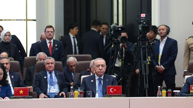 Cumhurbaşkanı Erdoğan: Tüm dünyada barış, huzur ve istikrar için çalışmaya devam ediyoruz