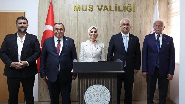 Bakan Göktaş: Malazgirt'ten miras kalan bu birlik ruhu sürece kuvvet katacak