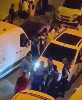 Bayrampaşa’da polisin 'dur' ihtarına uymayan şüpheliler kaçarken kaza yaptı: 1 gözaltı