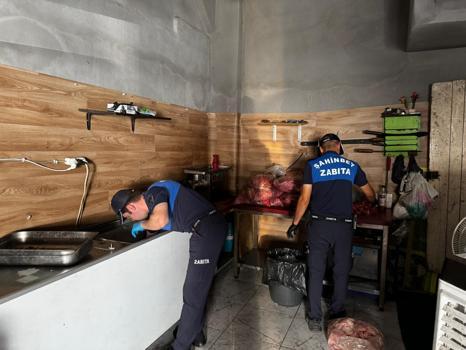 Gaziantep’te 500 kilo ciğer ve et imha edildi, işletme mühürlendi