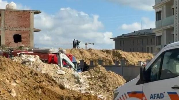 Başakşehir'de inşaat alanında toprak kayması