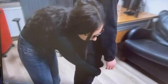 Tuğyan’ın annesi Güllü’yü attığını öne sürüp, olay anını uygulamalı anlattı