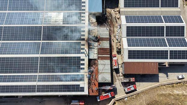 Kayseri’de tekstil fabrikasının deposunda yangın