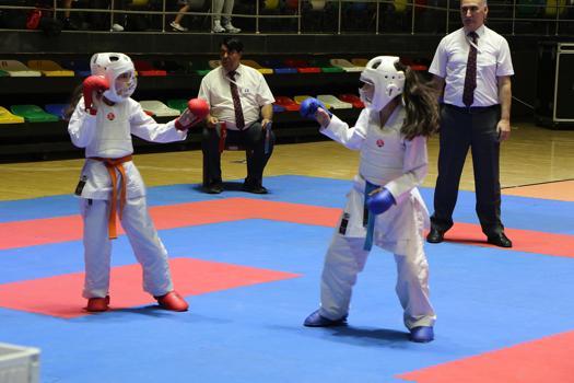 Karadeniz ve Hazar Ülkeleri Karate Şampiyonası Samsun’da başladı