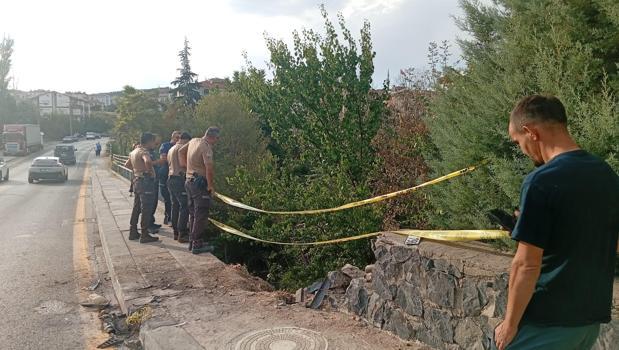 Beypazarı'nda otomobil köprüden uçtu: 1 yaralı