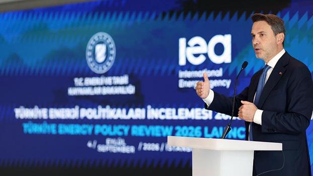 Bakan Bayraktar: Türkiye'de bu yeni dönemde elektrikleşmeye yüzde 100 inanıyoruz