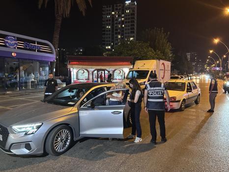 Adana'da 1594 polisle 'Huzur ve Güven' uygulaması; aranan 38 şüpheli yakalandı