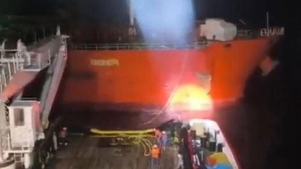 Petrol yüklü tanker, Marmara Adası açıklarında makine arızası nedeniyle sürüklendi