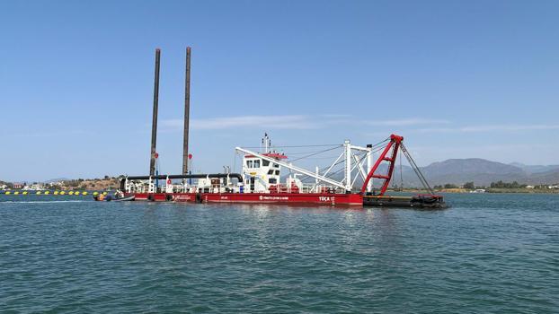 Fethiye Körfezi'nde dip çamuru temizliği için çalışma başlıyor