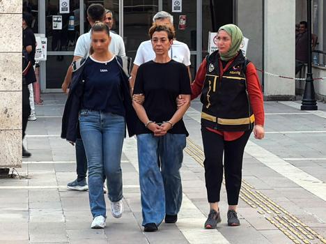 10 kişiyi öldüren saldırganın annesi tutuklandı (2)
