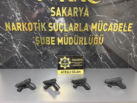 Otoyolda polisten silah operasyonu