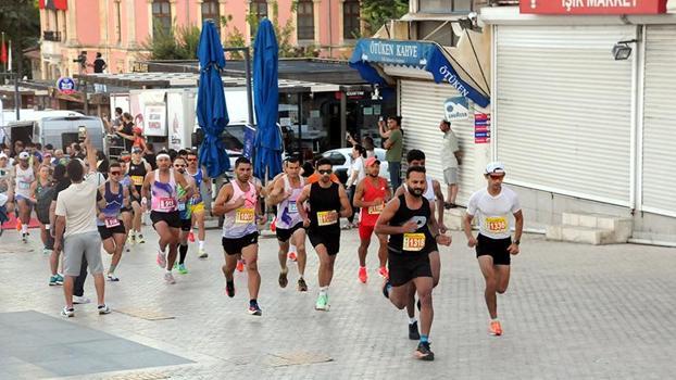 Uluslararası Edirne Maratonu, renkli görüntülere ev sahipliği yaptı