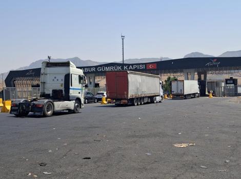 Habur Sınır Kapısı’ndan 8 ayda 1 milyondan fazla araç geçiş yaptı